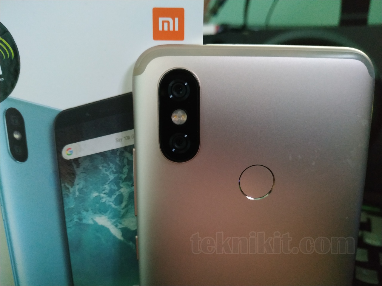 Dual Kamera Xiaomi Mi A2